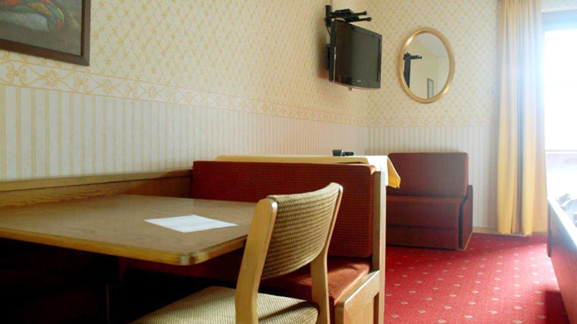Residence Schneiderhof Innichen 12 suedtirol.info