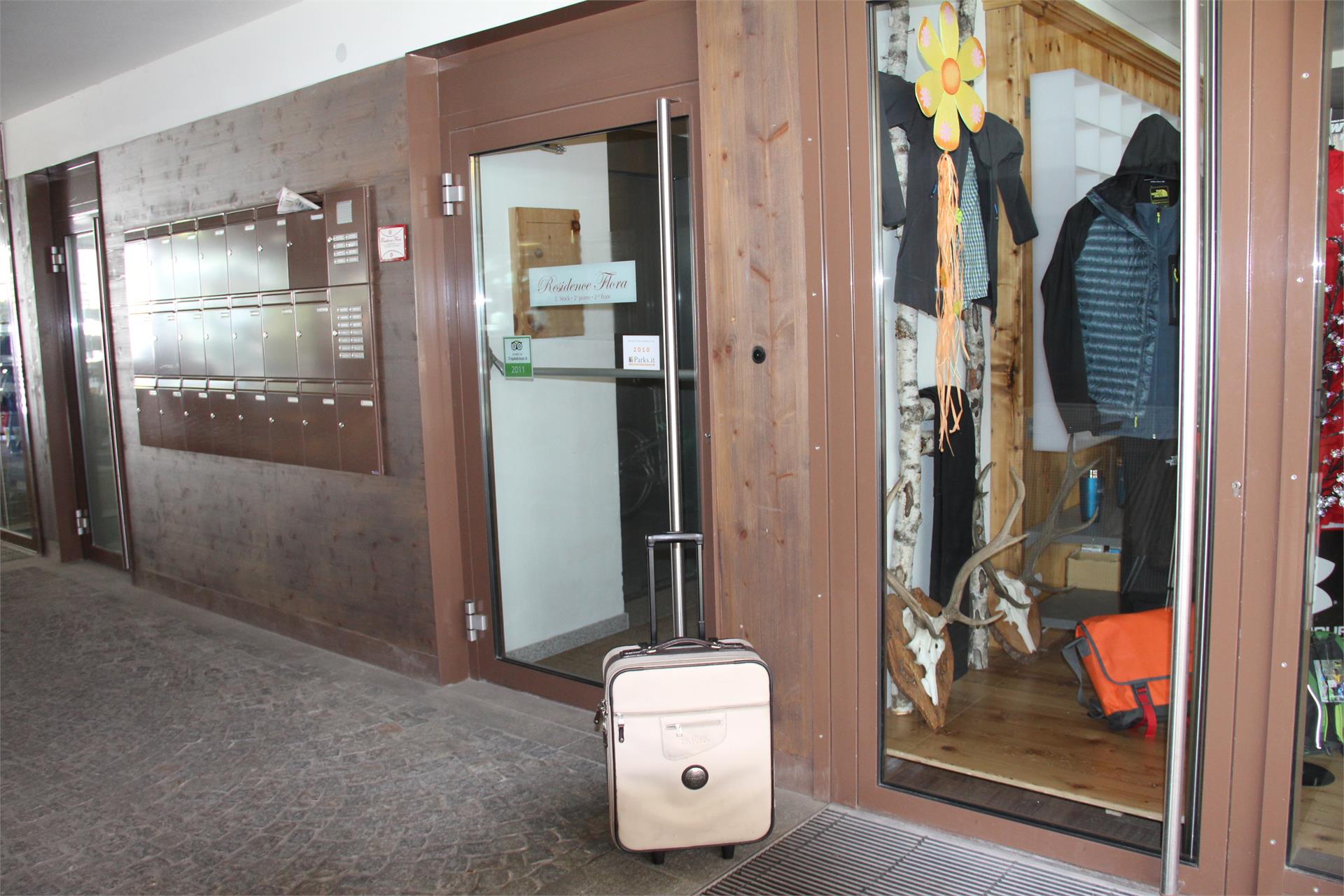Residence Flora Stilfs 16 suedtirol.info