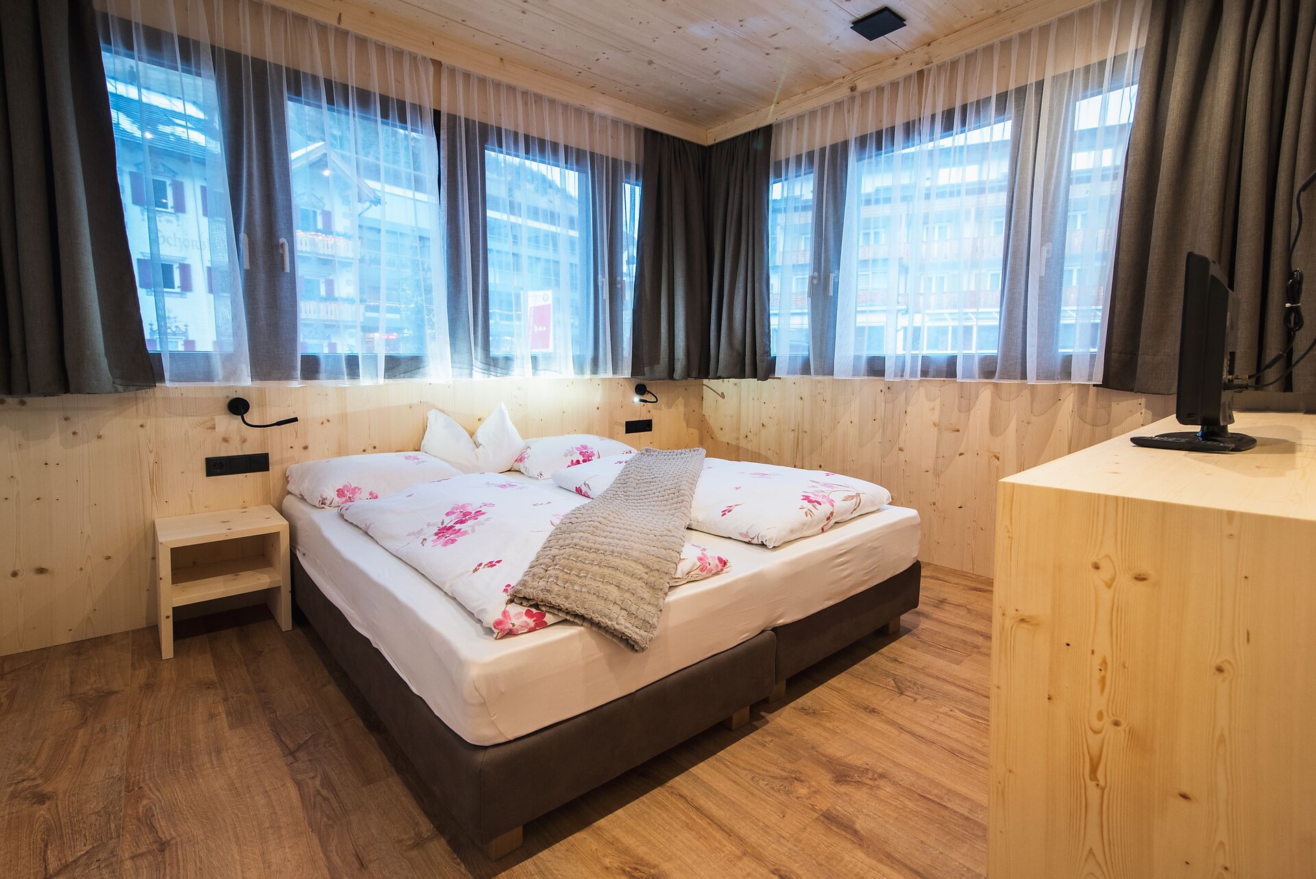 doublebedroom