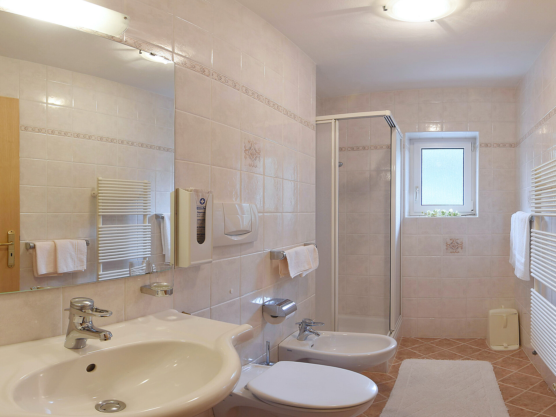 Apartment 4