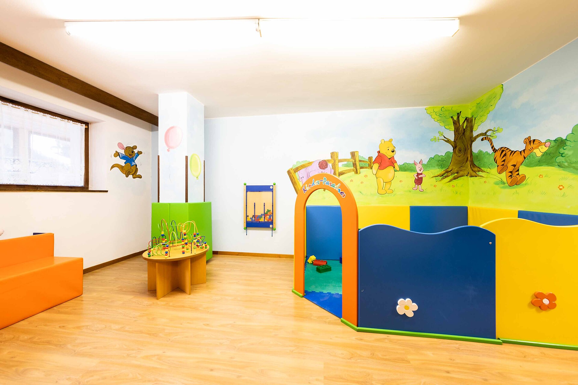 Plajing room