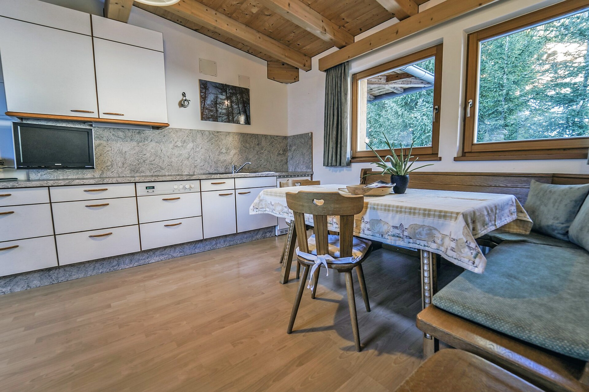 Residence Aria d'bosch Badia 9 suedtirol.info