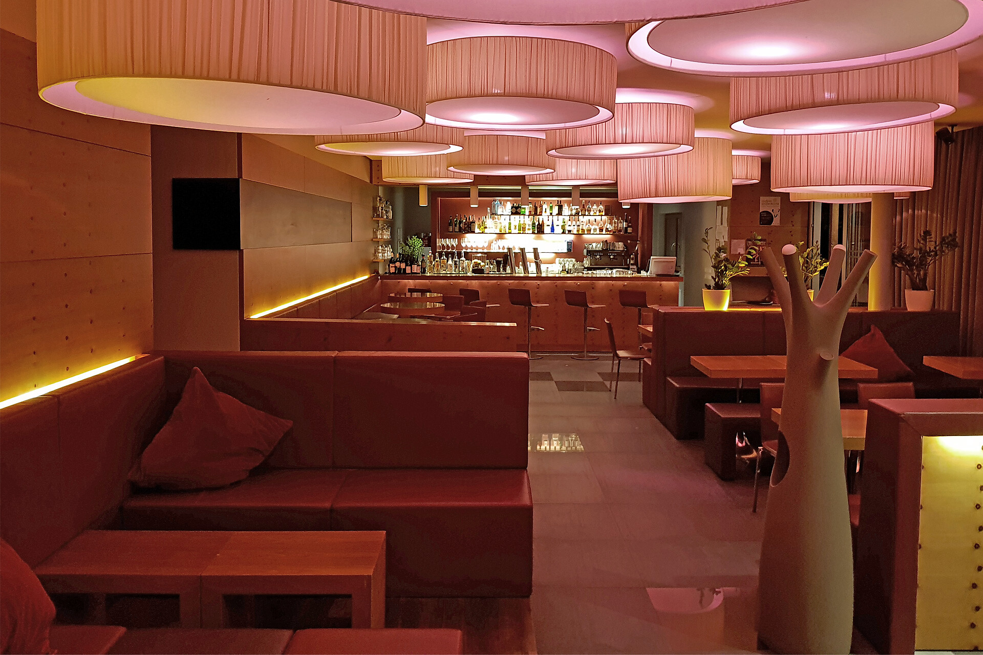 Lounge Bar