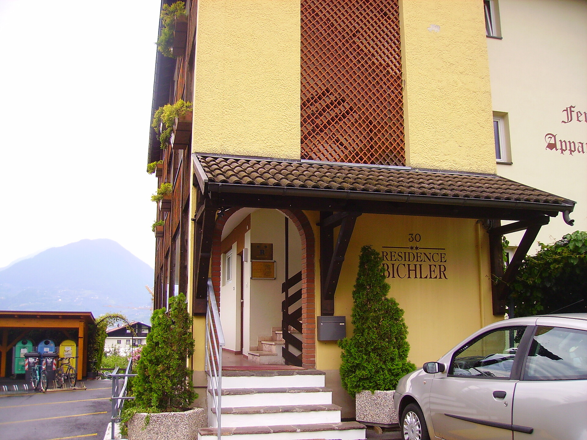 Ingresso palazzina no.30
