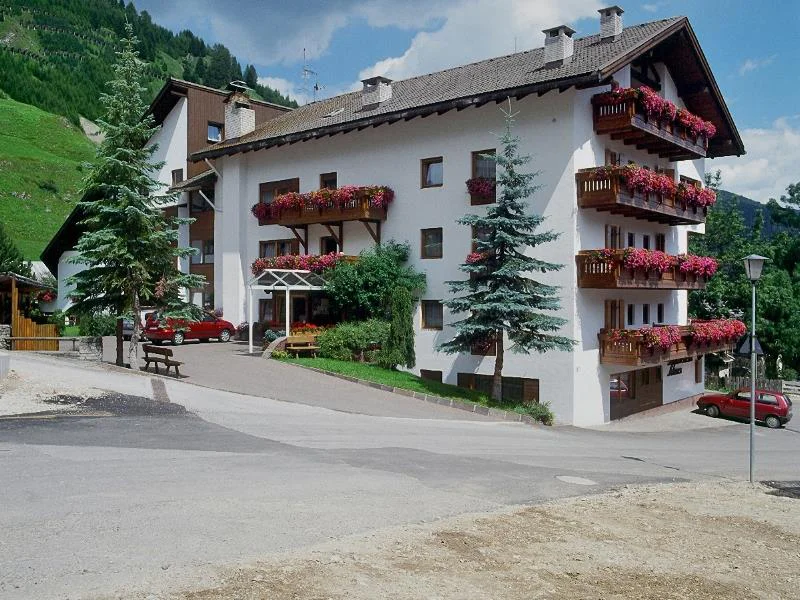 Residence Antares Corvara 2 suedtirol.info
