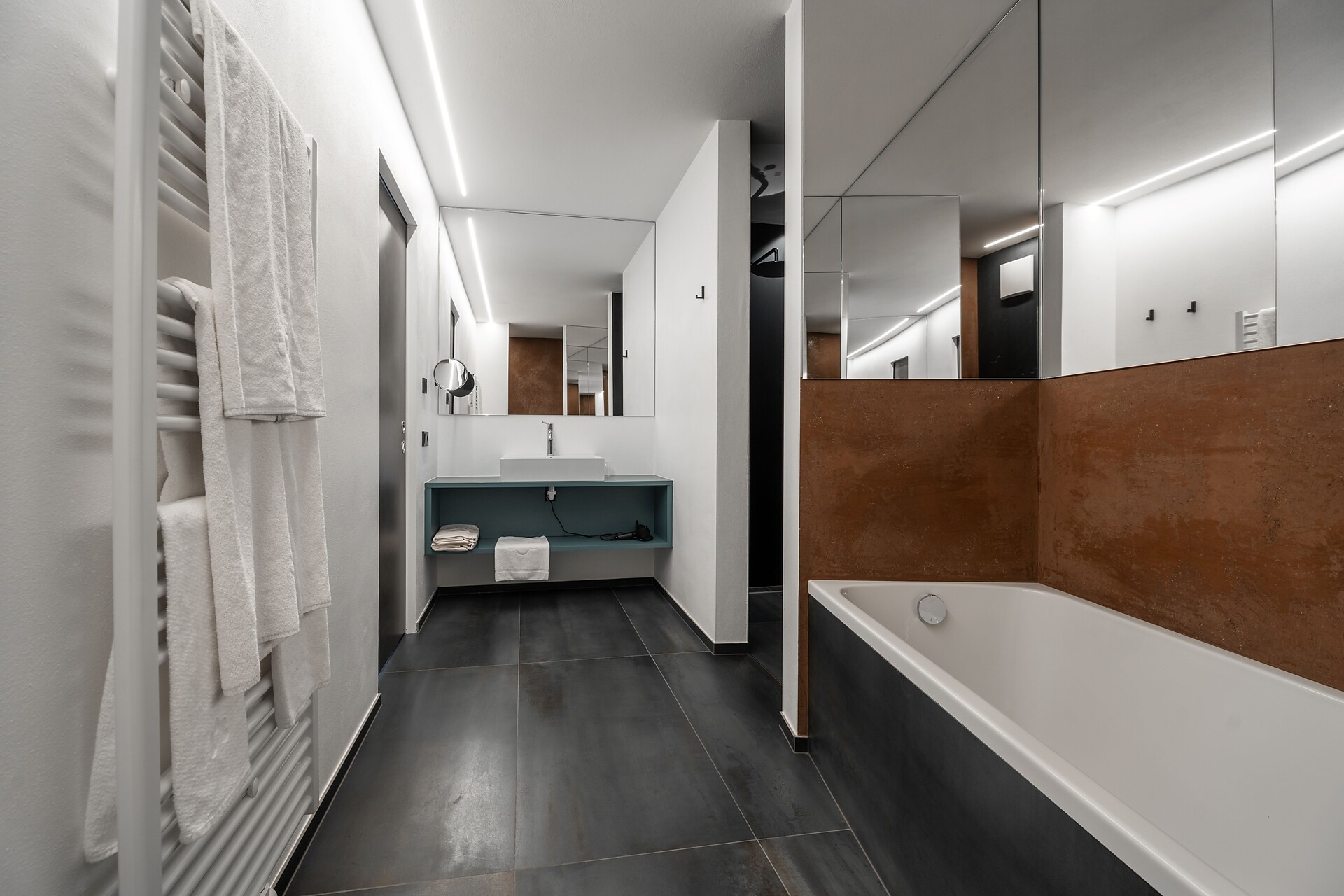 Appartement Typ D Seiser Alm Badezimmer 1