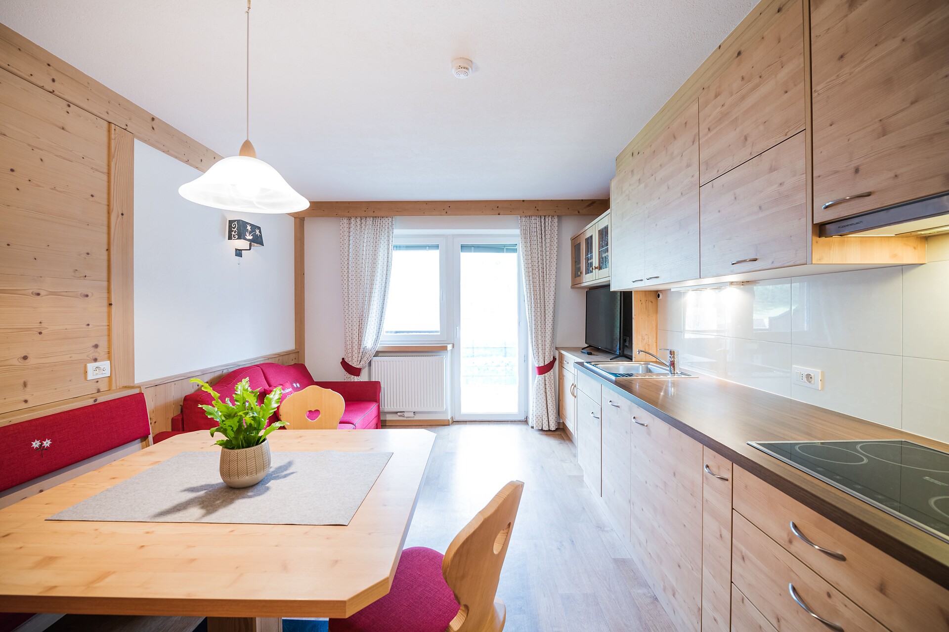 Wohnzimmer E 14