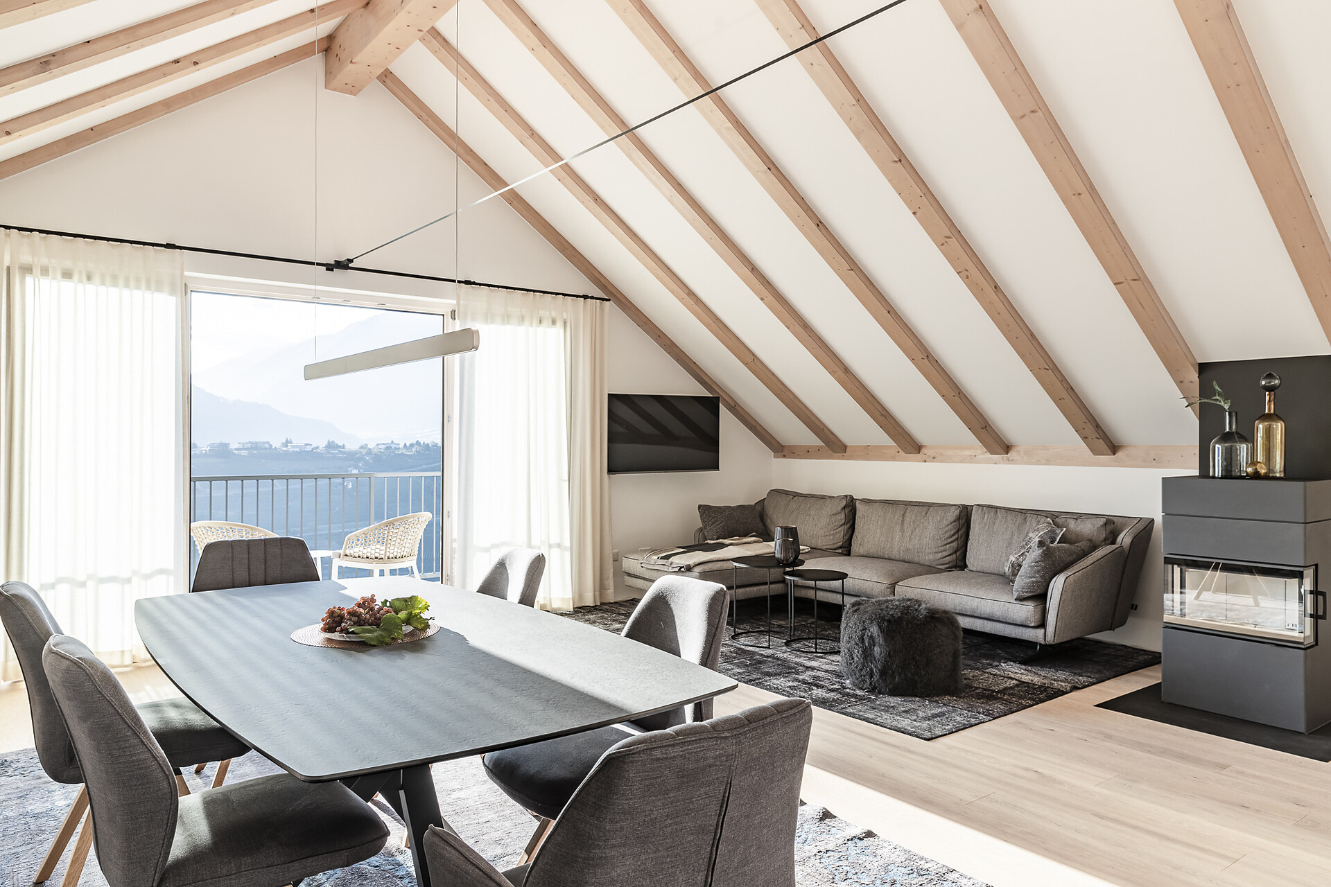 living & dining room