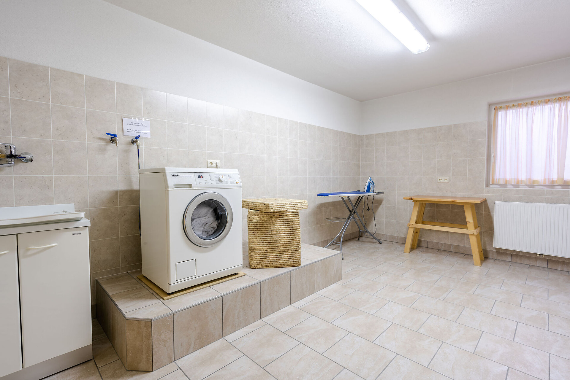 Washing room