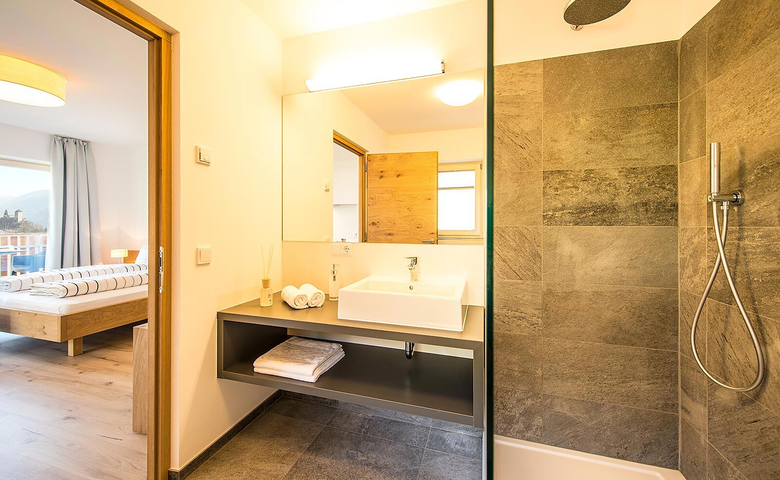 bathroom apartment Vigilius