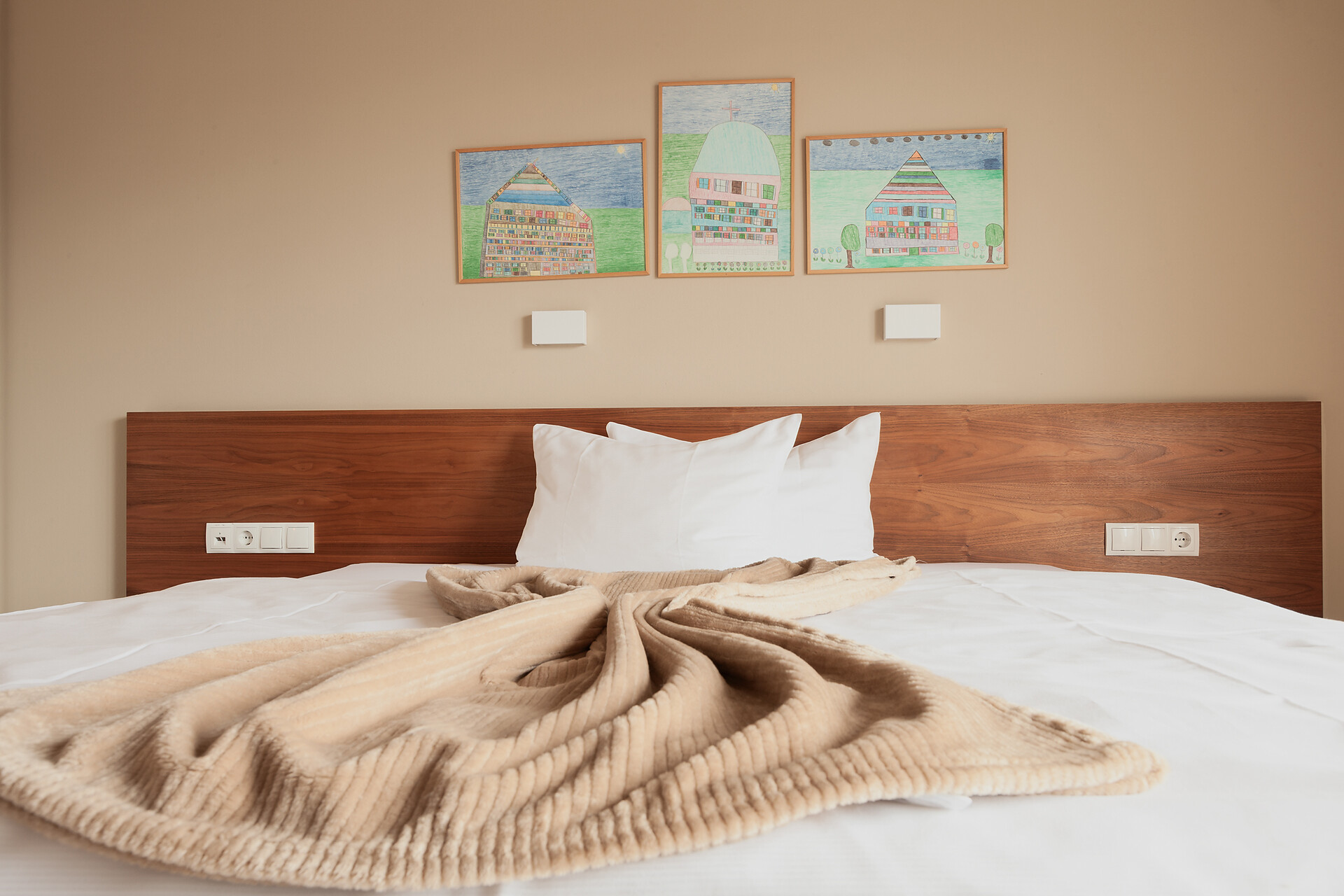 bedroom apartment