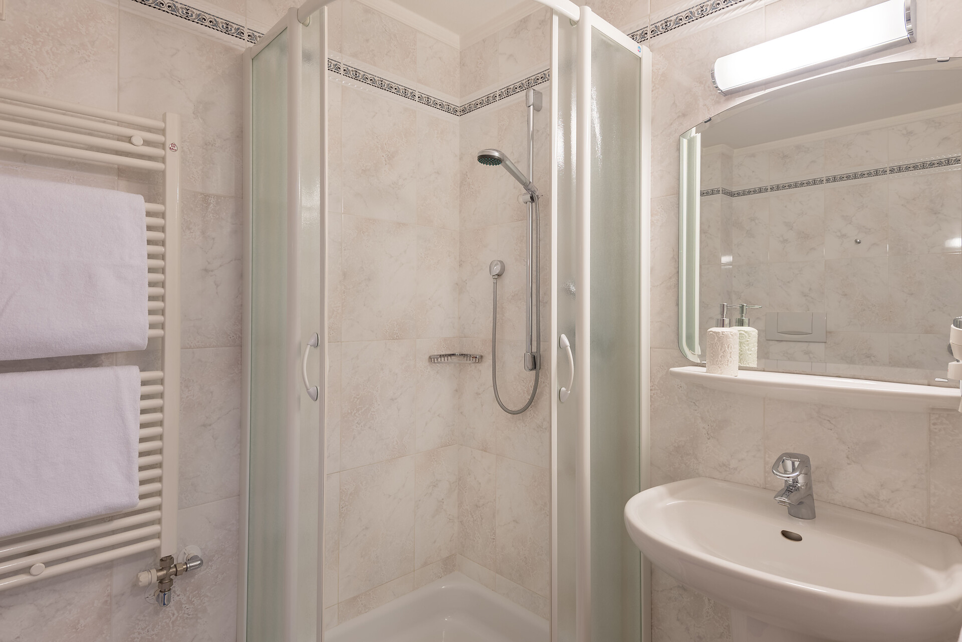 Appartement Brunelle Badezimmer 1