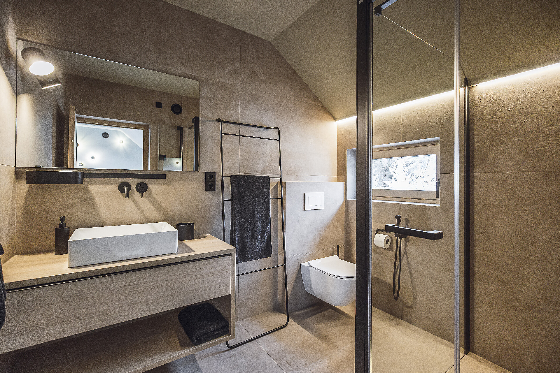 ROUSA Guesthouse, B&B, Camera con prima colazione, appartamento, Rasun di Sopra, Plan de Corones