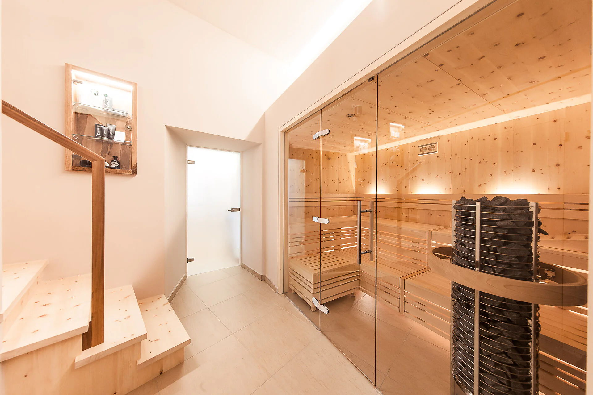 Romantik Art Hotel Jagdhof Caldaro sulla Strada del Vino 8 suedtirol.info