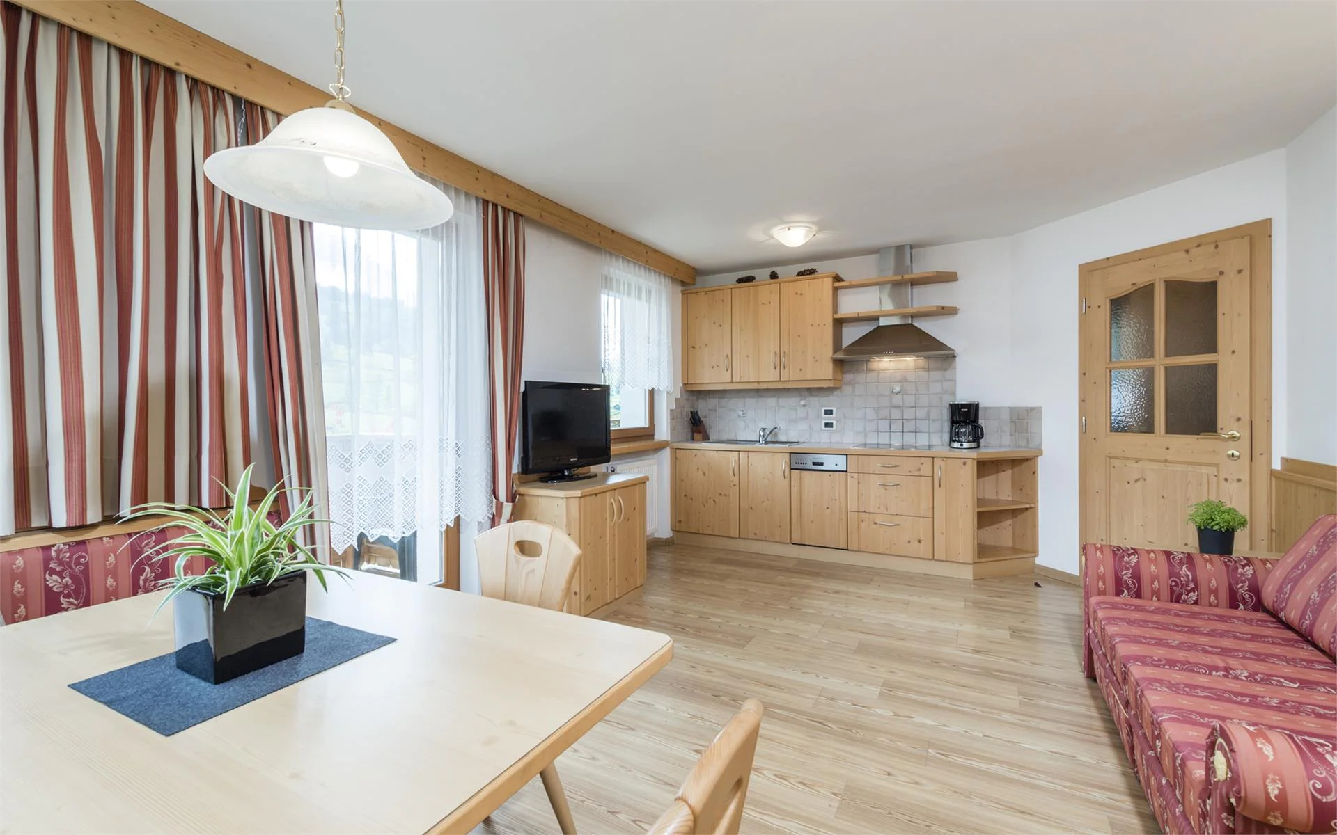 Residence Miraval Badia 15 suedtirol.info