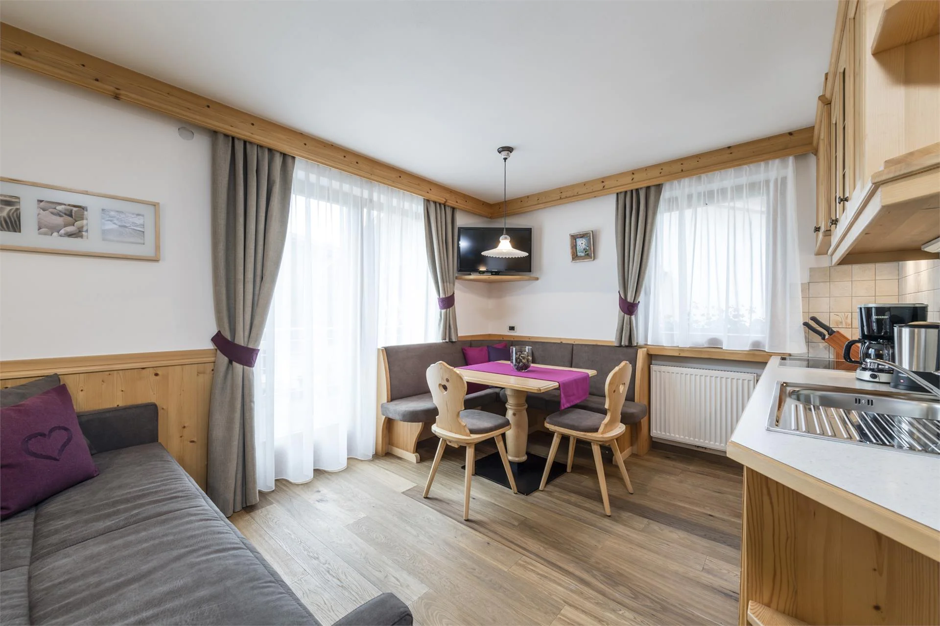 Residence Miraval Badia 20 suedtirol.info