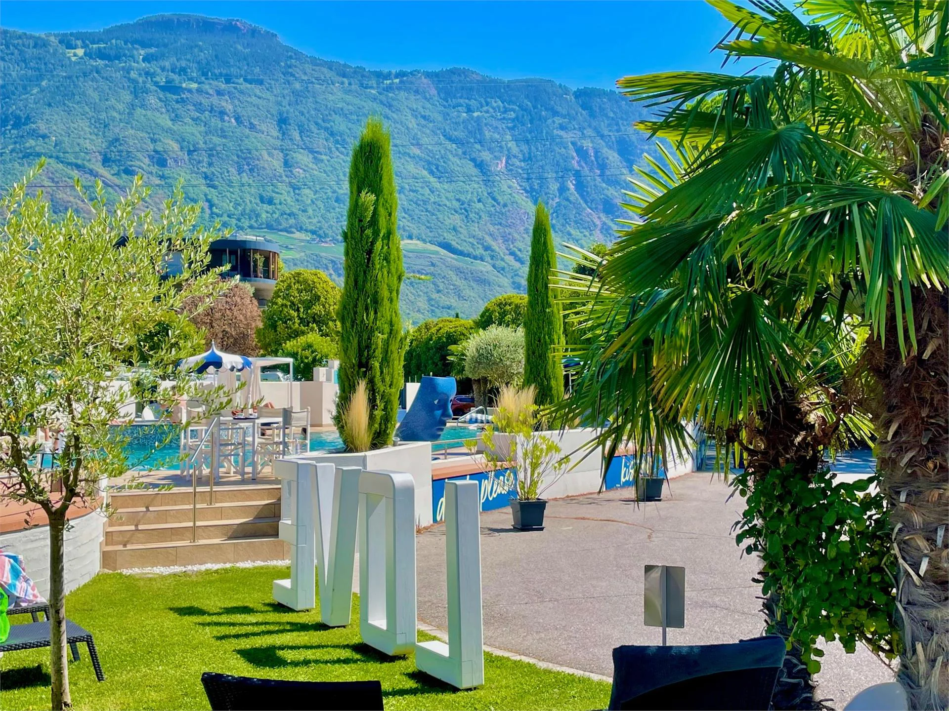 Schlosshof Resort Luxury Camping Lana 31 suedtirol.info