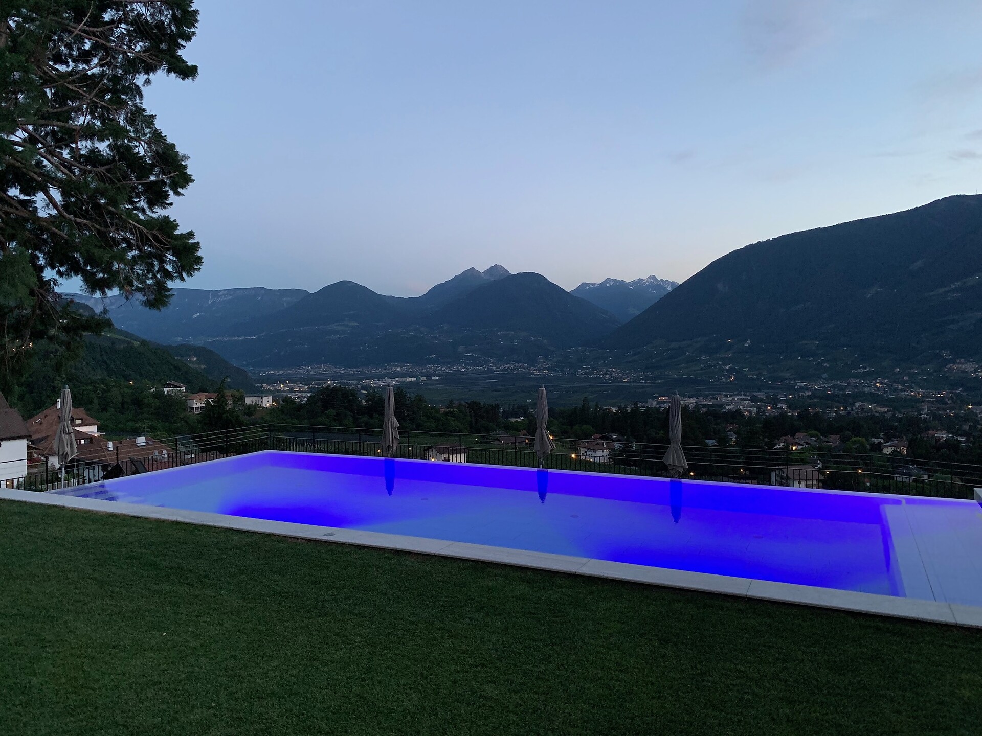 Invinity Pool