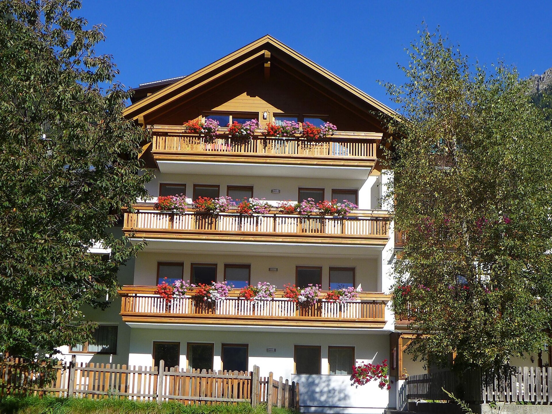 Sonnenschein Appartements Ahrntal 1 suedtirol.info