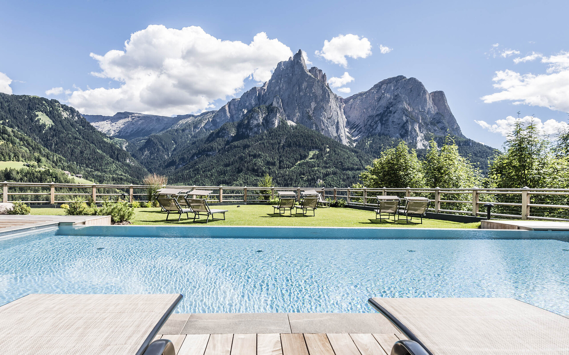 Sonus Alpis Pool
