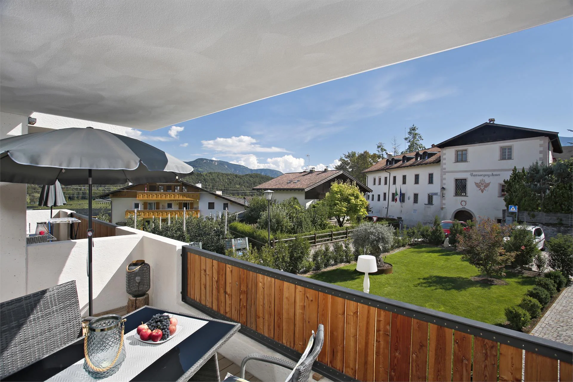 schlosserhaus31 Tesimo 17 suedtirol.info
