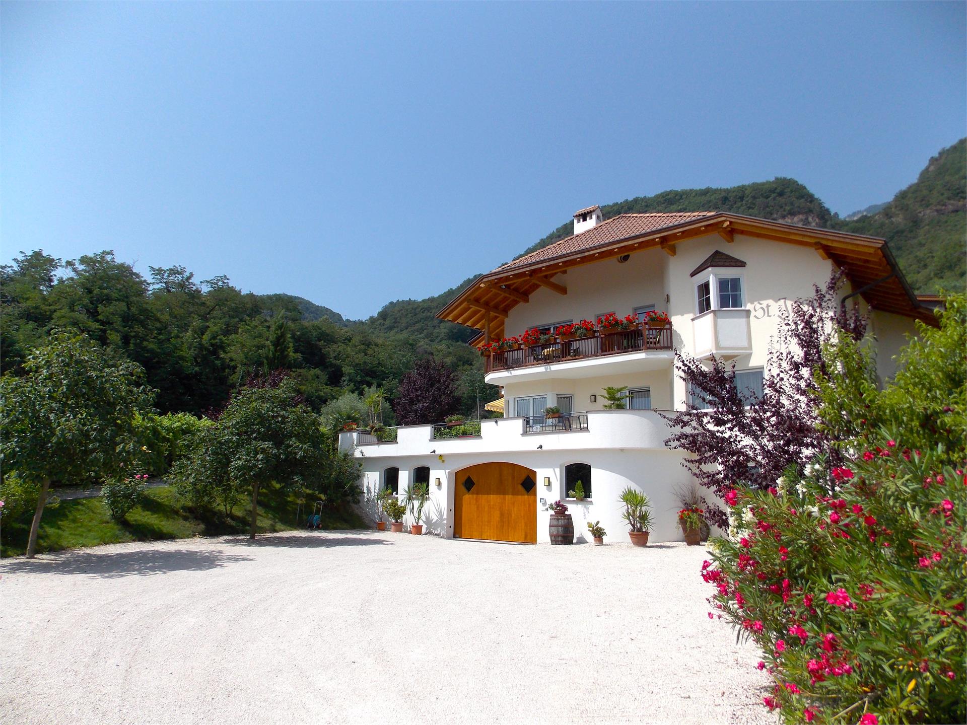 St. Josefhof Kaltern an der Weinstraße 1 suedtirol.info