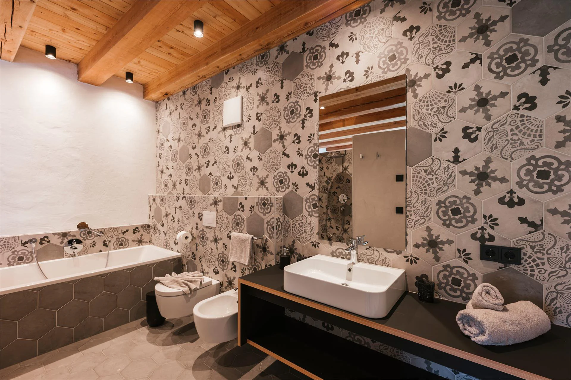 St. Vigilius modern historic apartments Nals 25 suedtirol.info