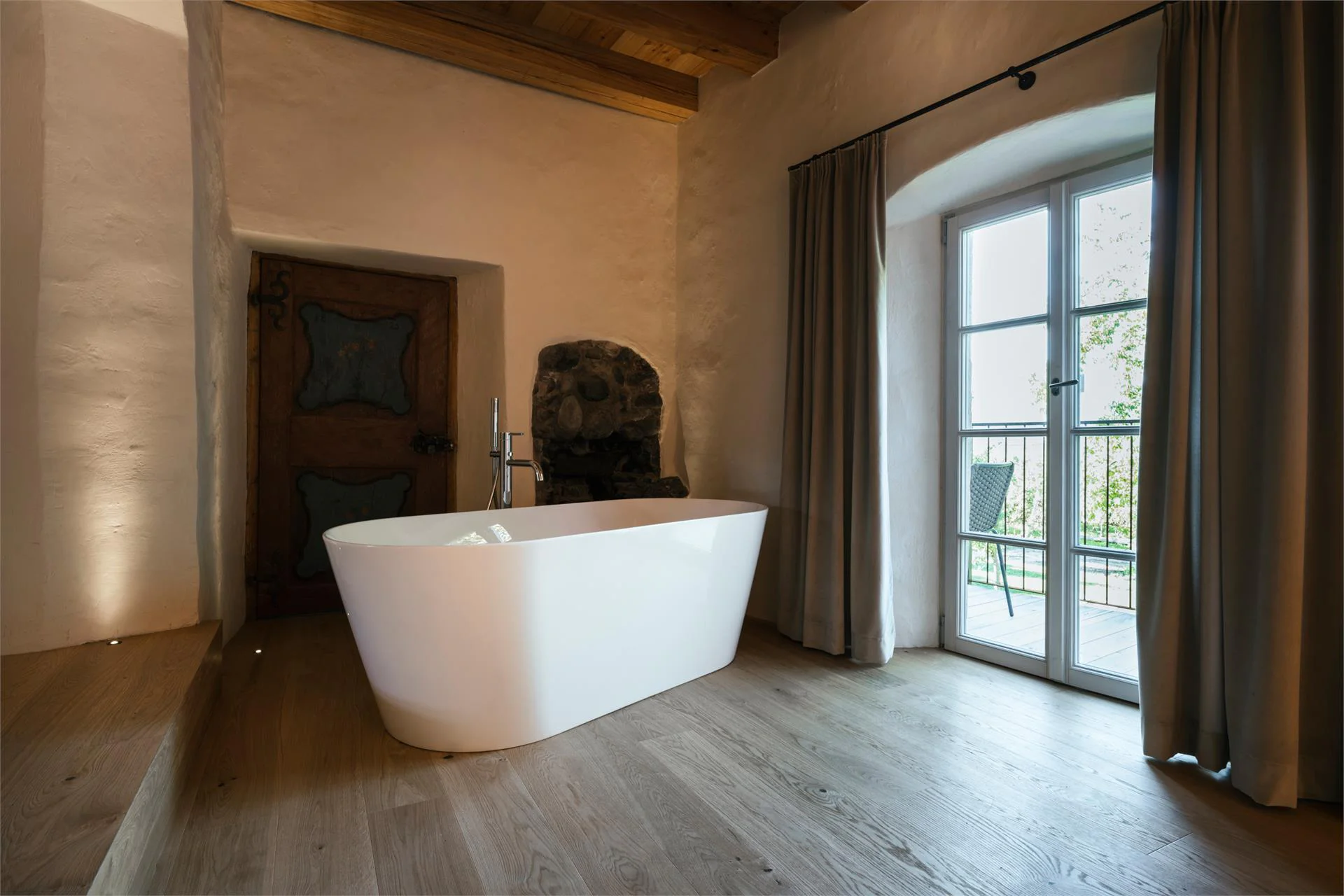 St. Vigilius modern historic apartments Nals 6 suedtirol.info