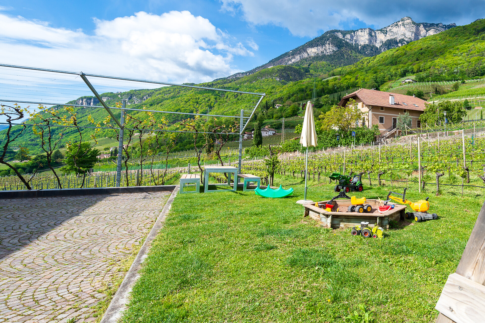 Söllerhof Tramin an der Weinstraße 12 suedtirol.info