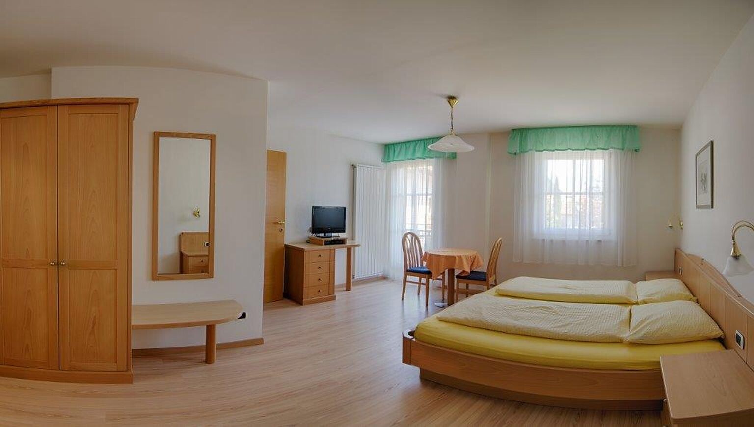 Stompferhof_double room_Caldaro/Kaltern