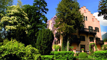 Schloss Pienzenau Meran/Merano 1 suedtirol.info