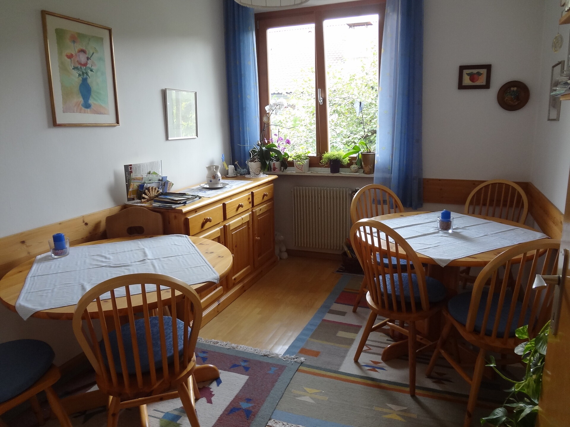Breakfast room 2