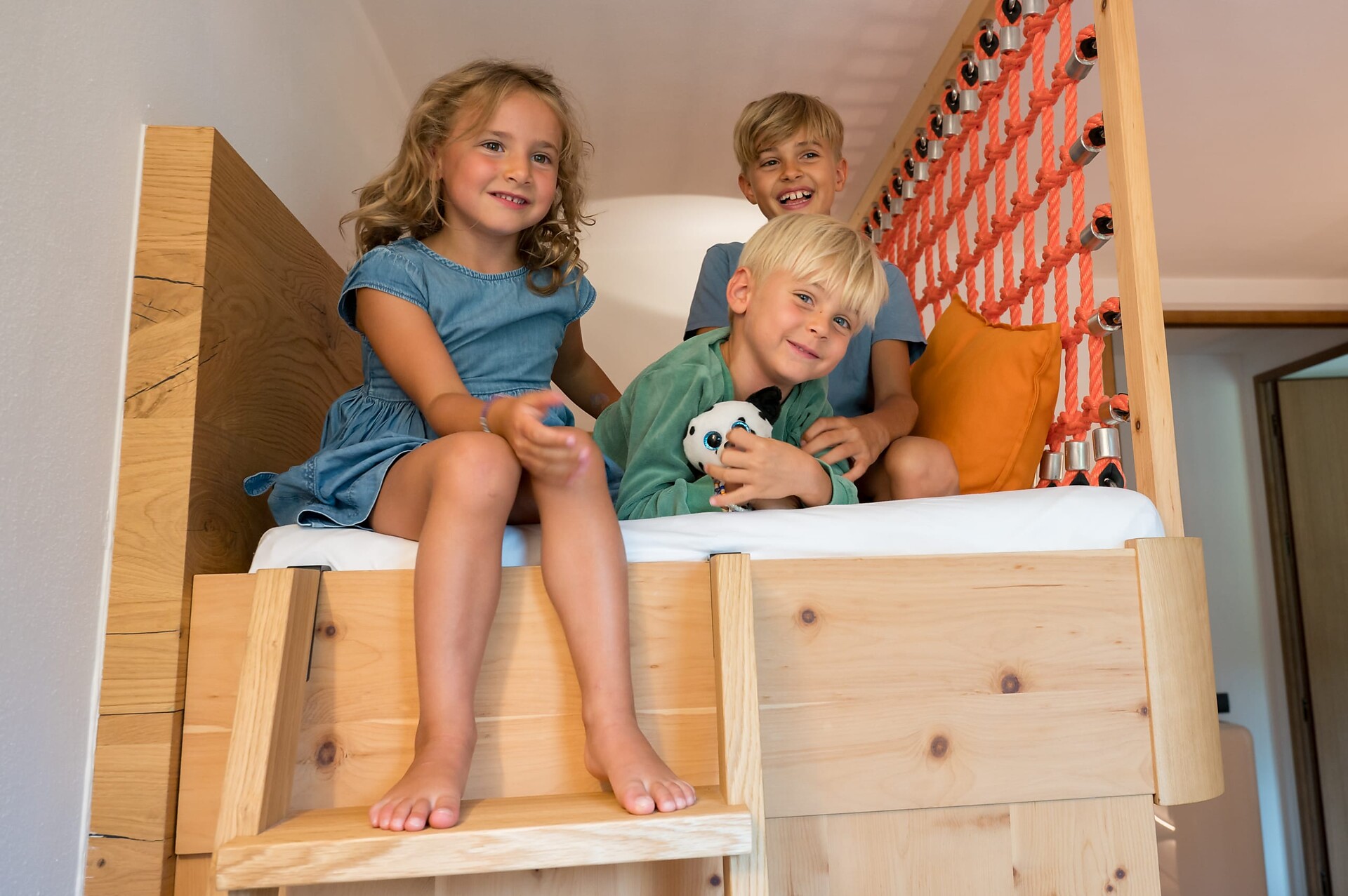 Alm Lodge children's room