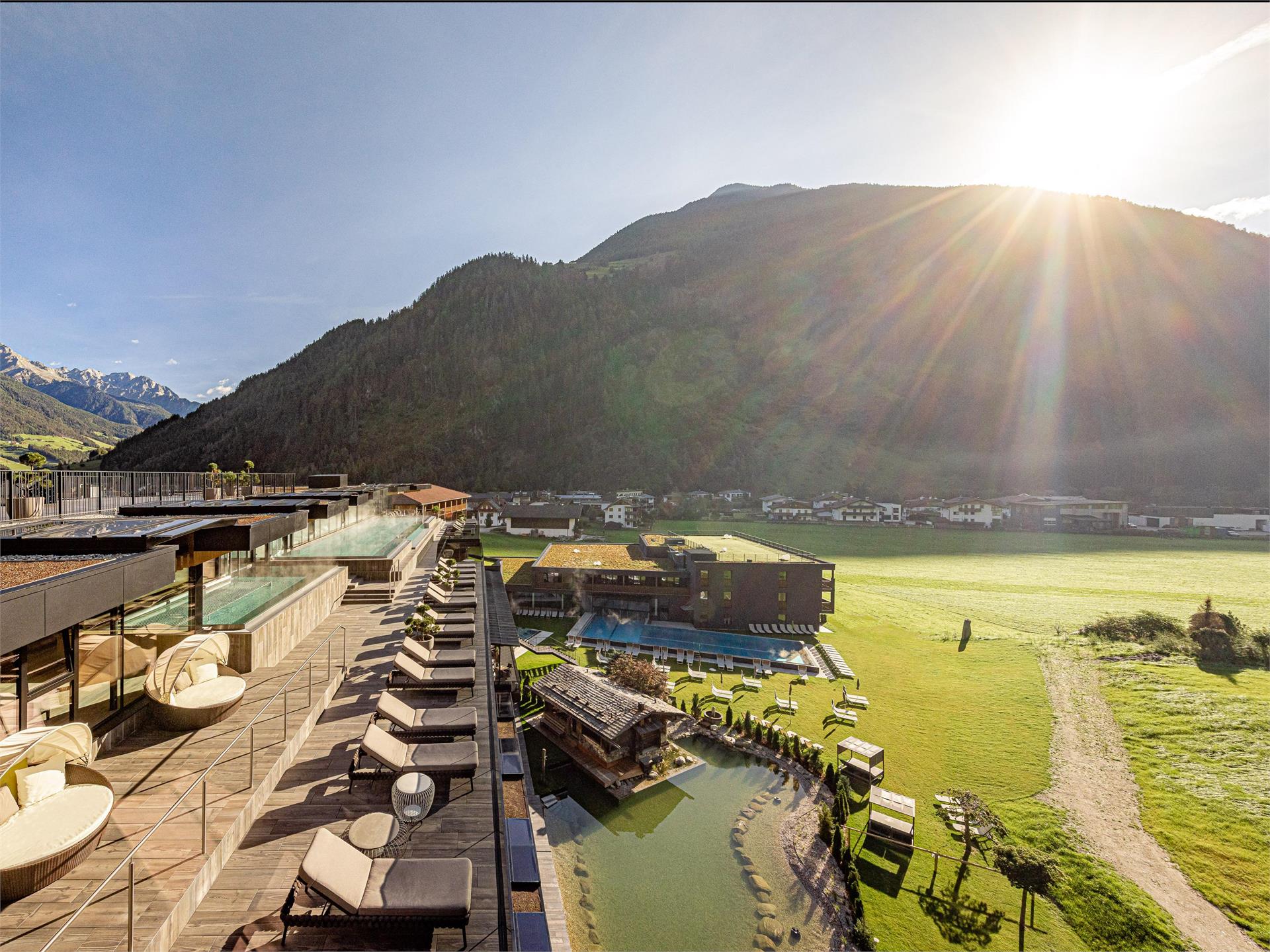 Schwarzenstein Alpin & Spa Resort Ahrntal 1 suedtirol.info