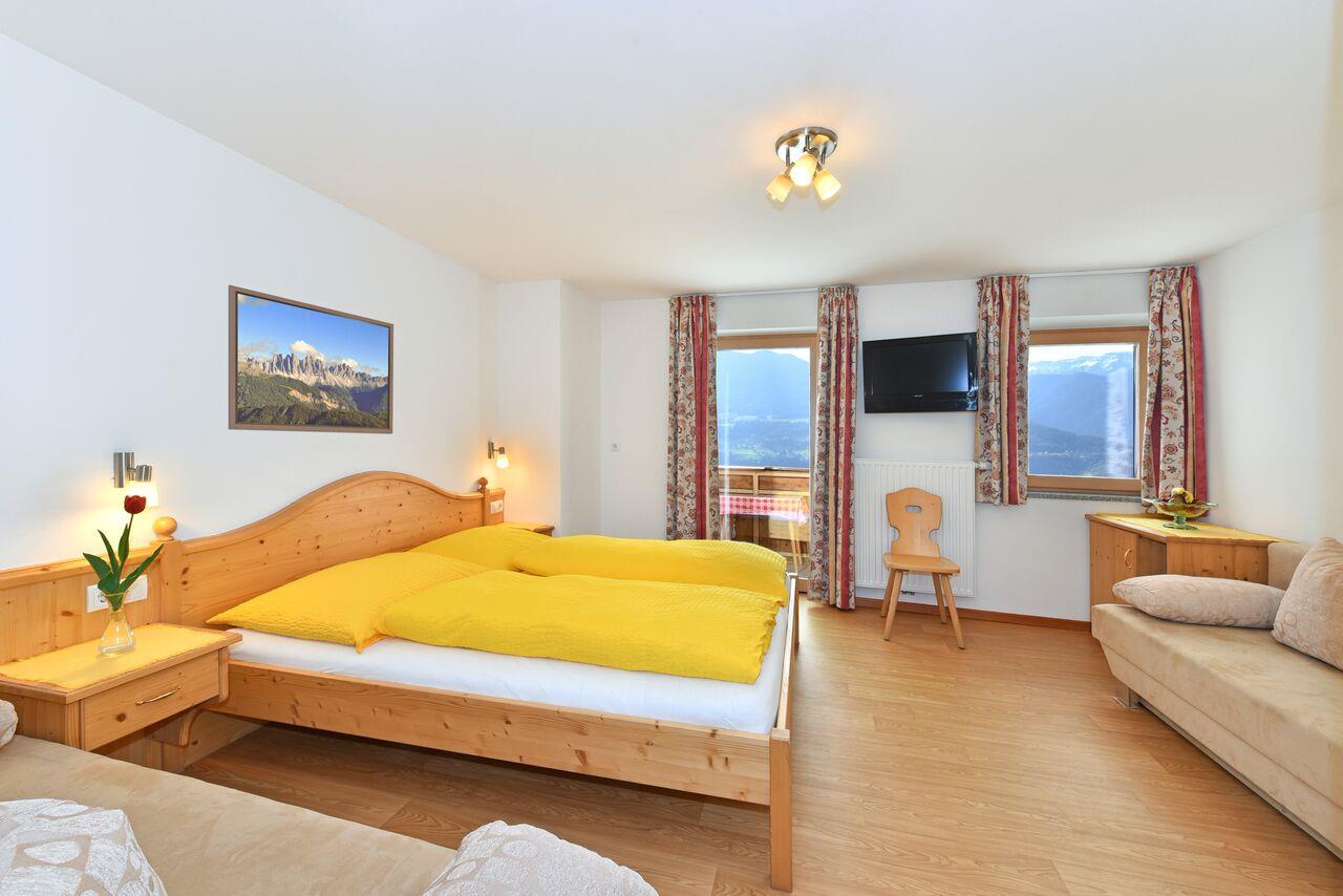 Saderhof Brixen 18 suedtirol.info