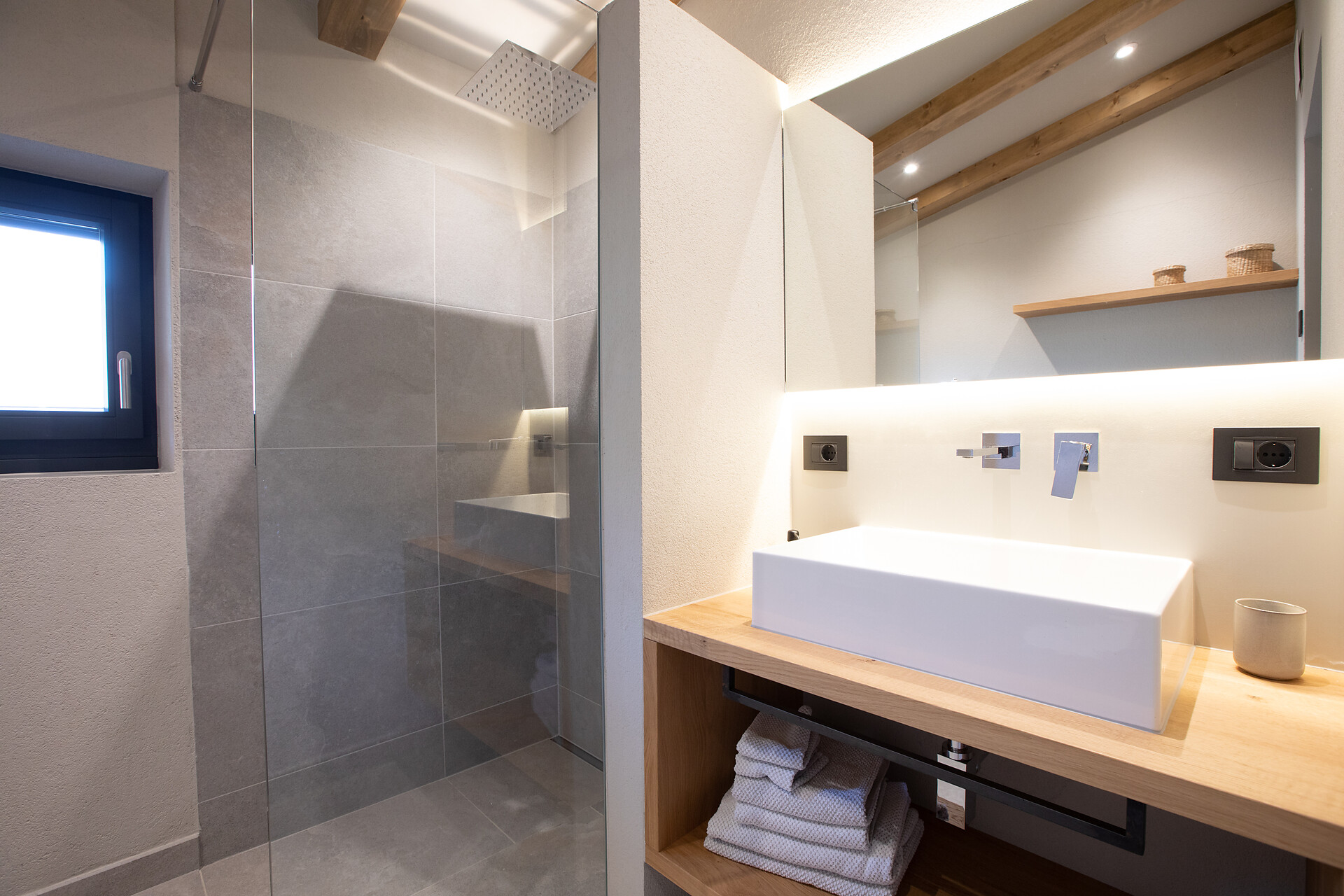 Bathroom Chalet