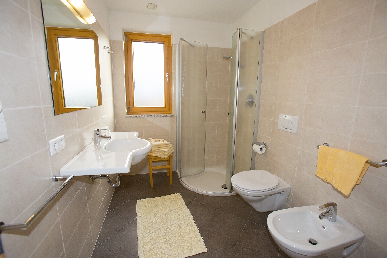 bath room I