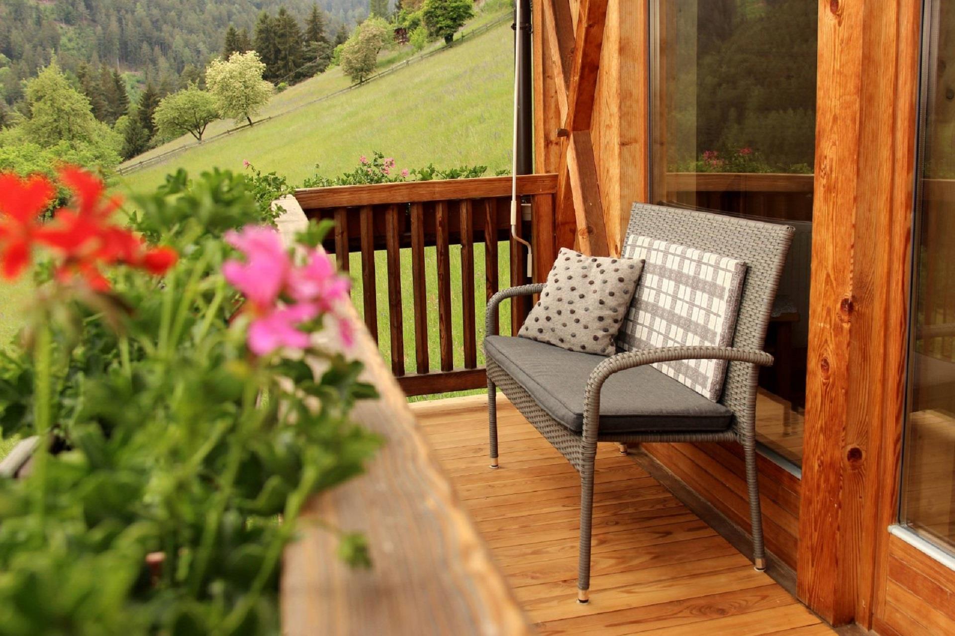 Schwarzenbach San Genesio Atesino 16 suedtirol.info