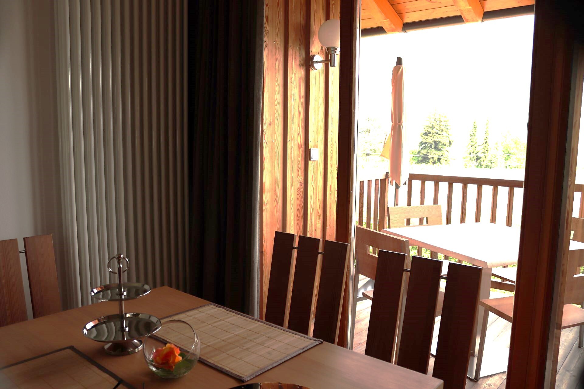die Törless Esstisch und Terrasse