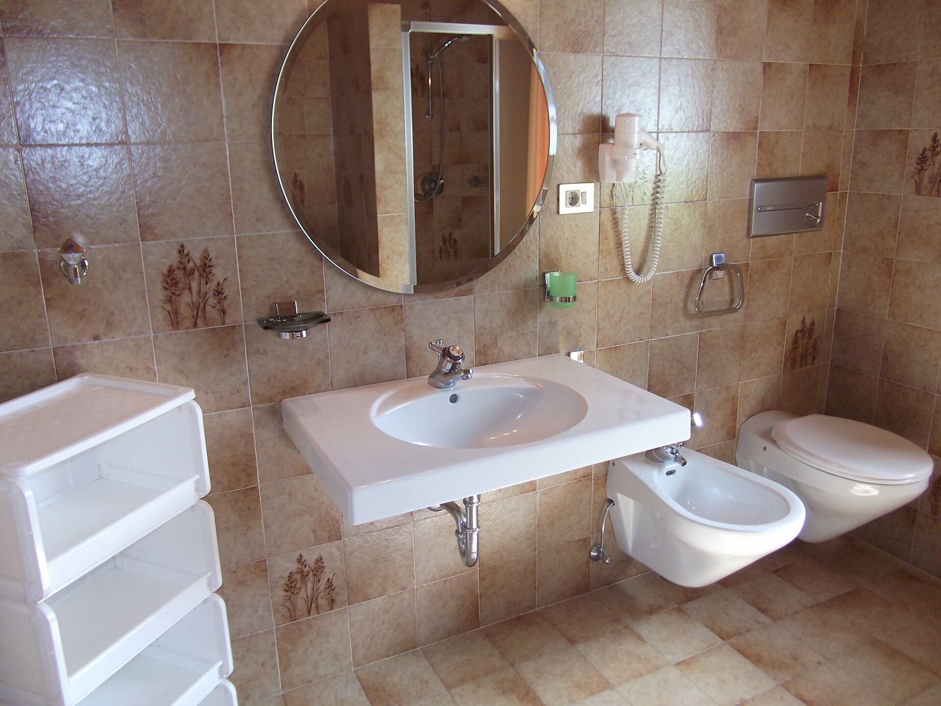 Bathroom (Kronblick)