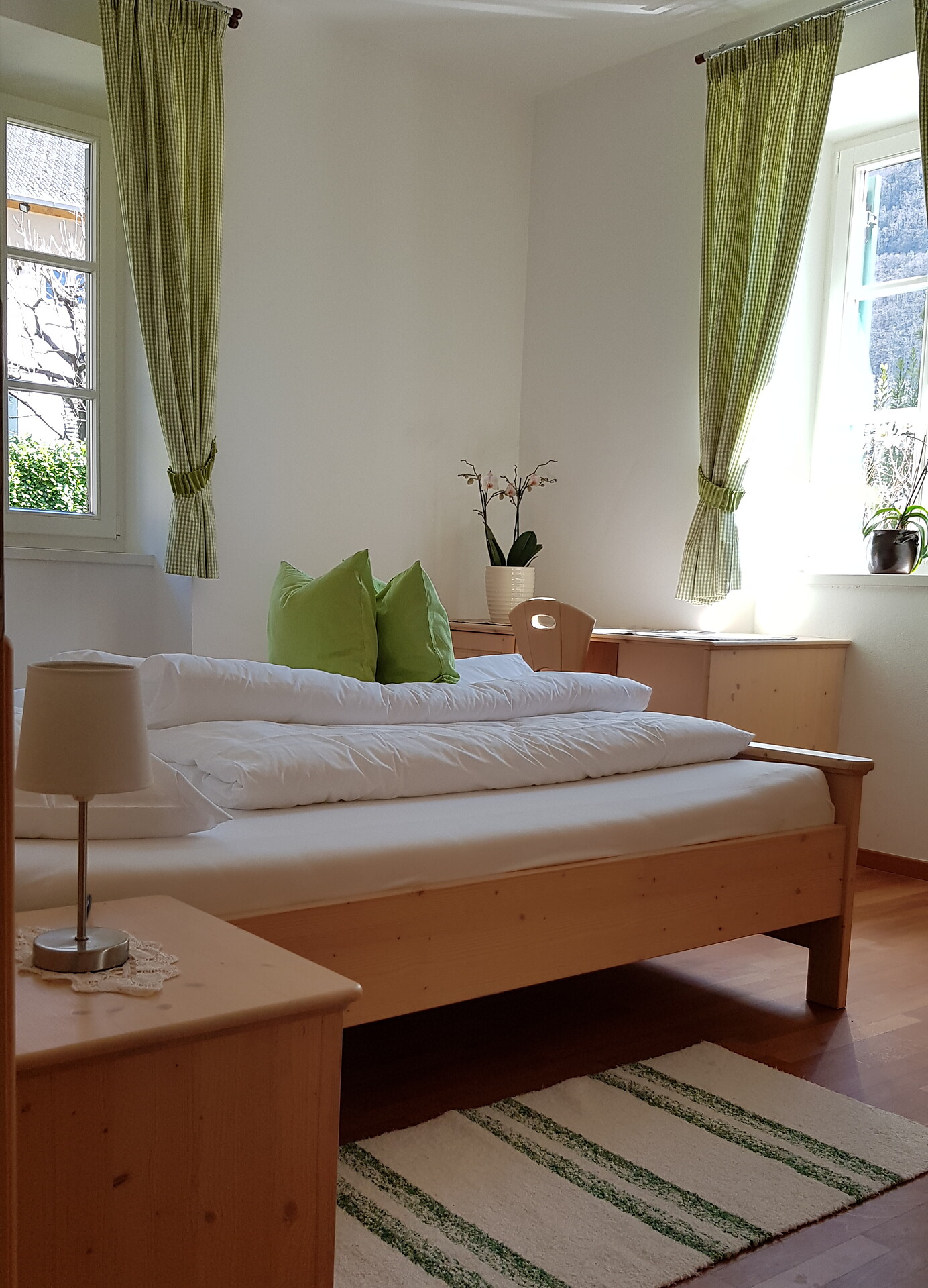 Appartamento vista giardino:camera da letto