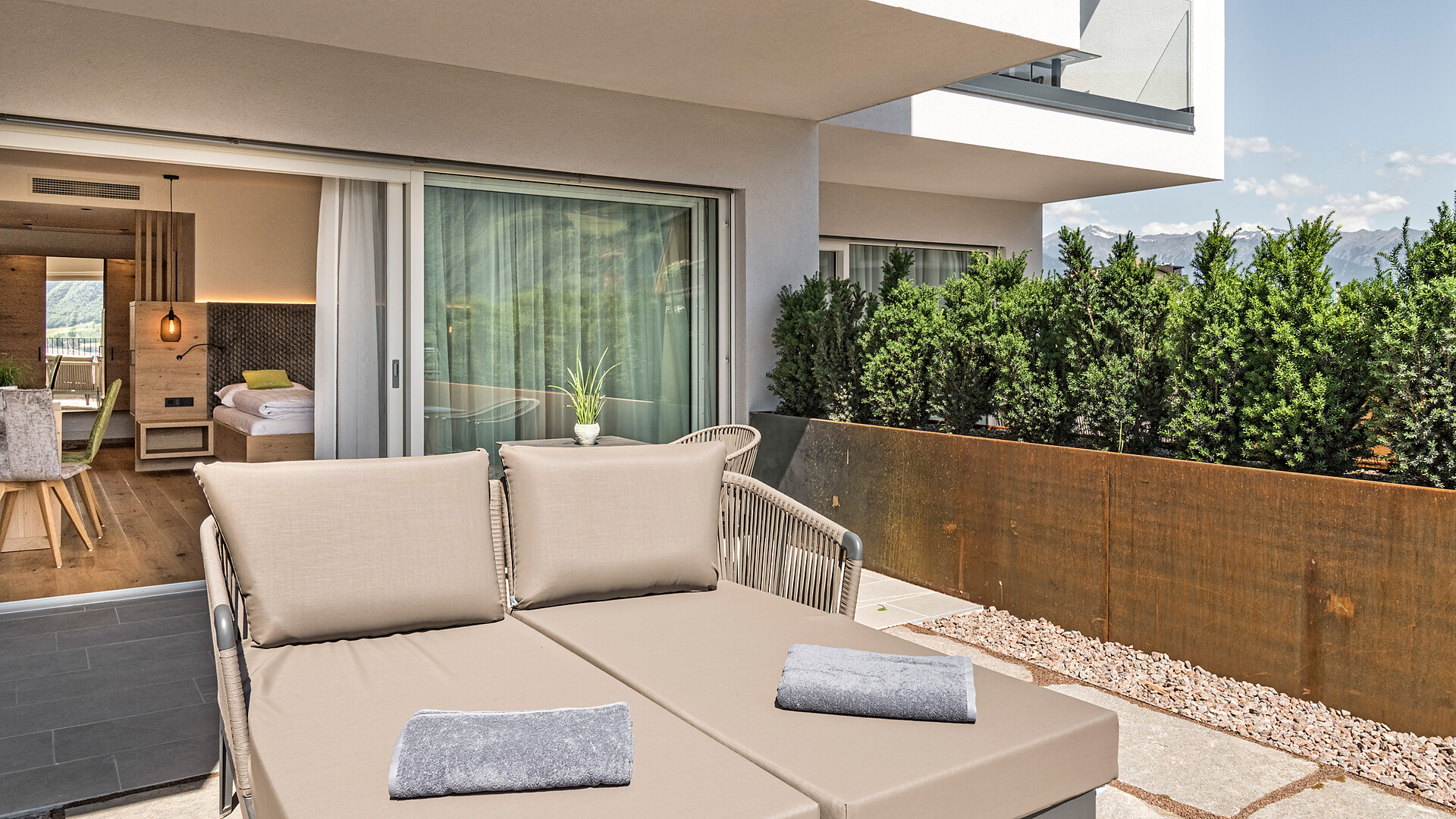 Garden terrace suite
