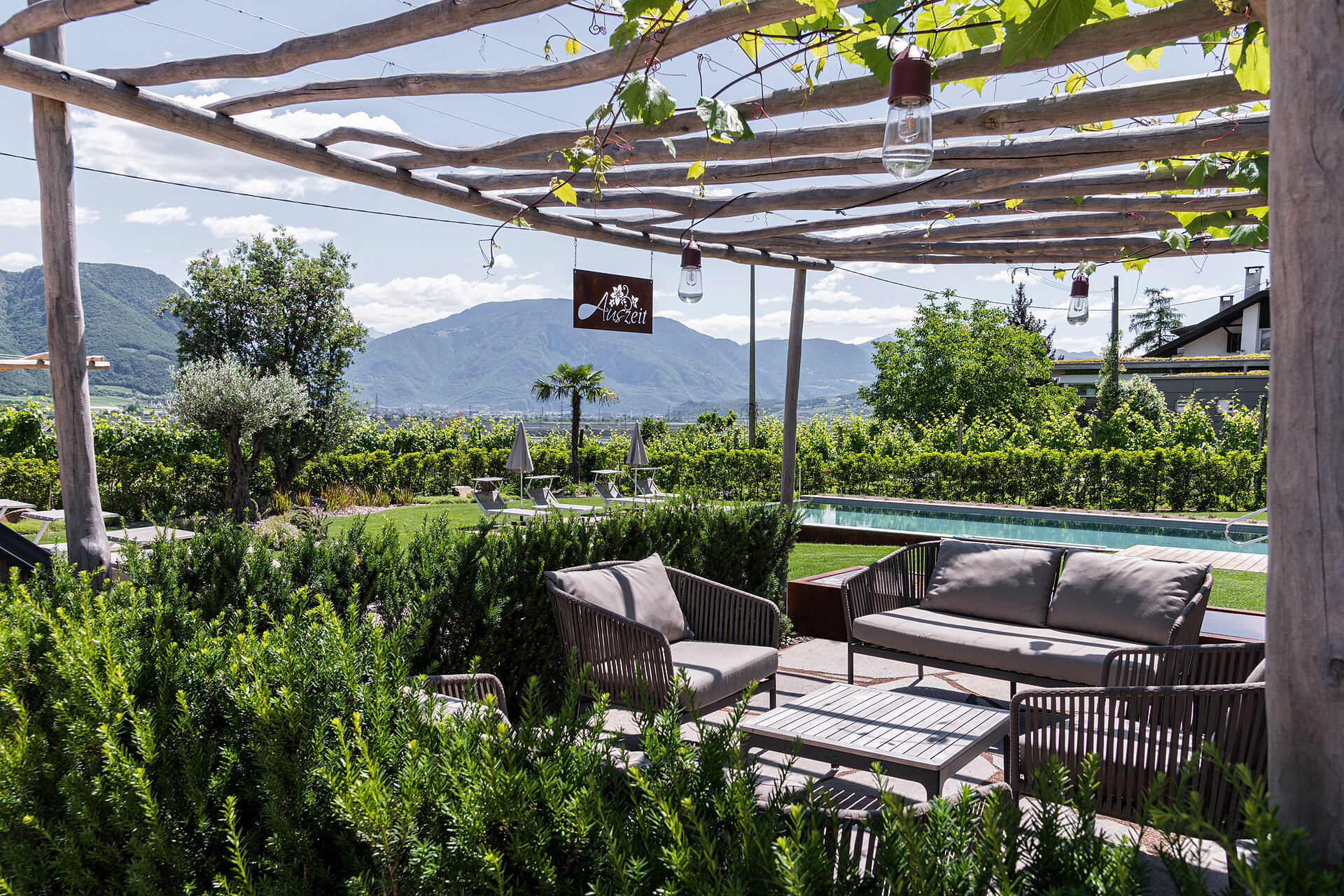 Garden lounge