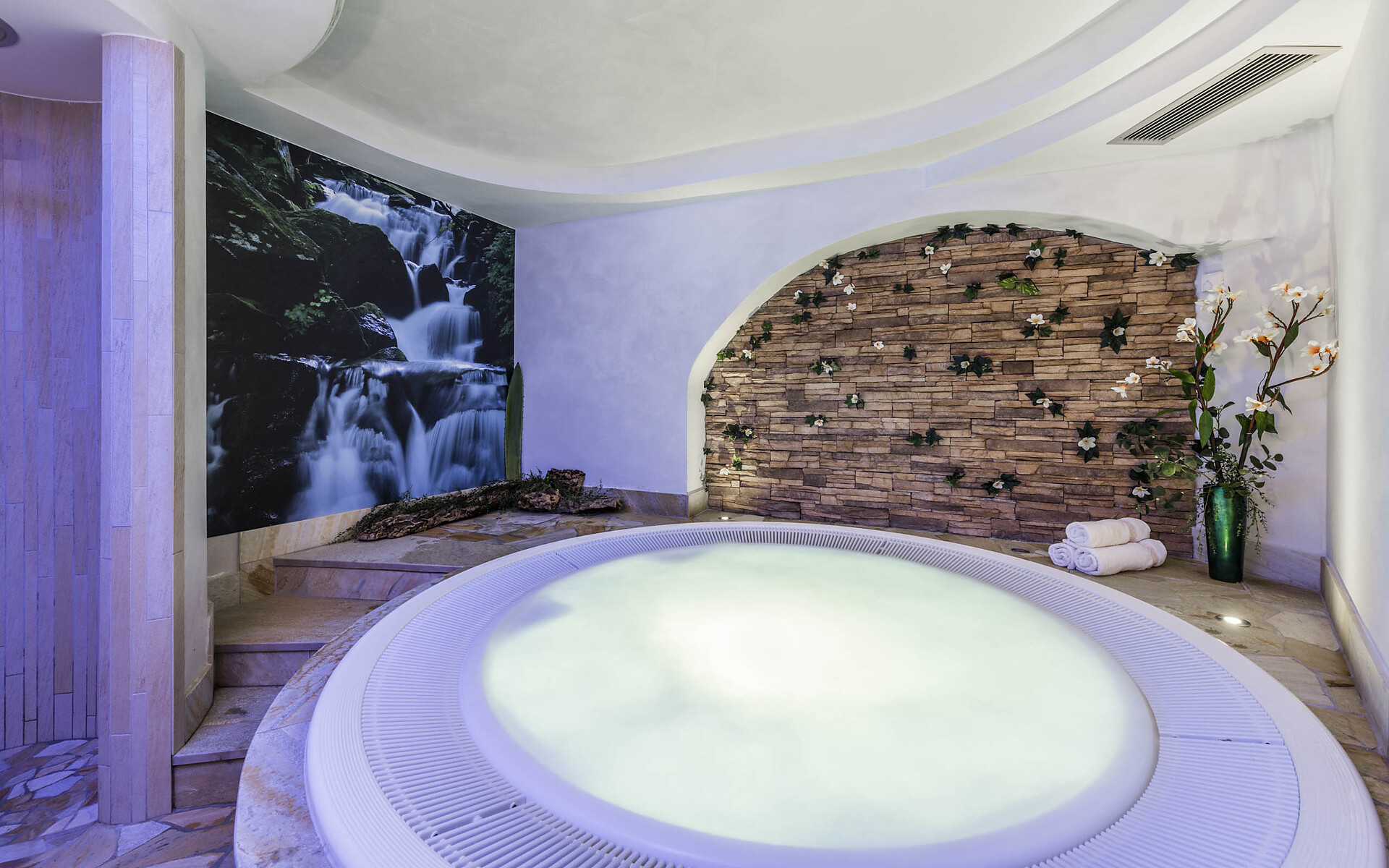 Stoa - Elegant & Romantic Guest House Al Plan/San Vigilio 15 suedtirol.info