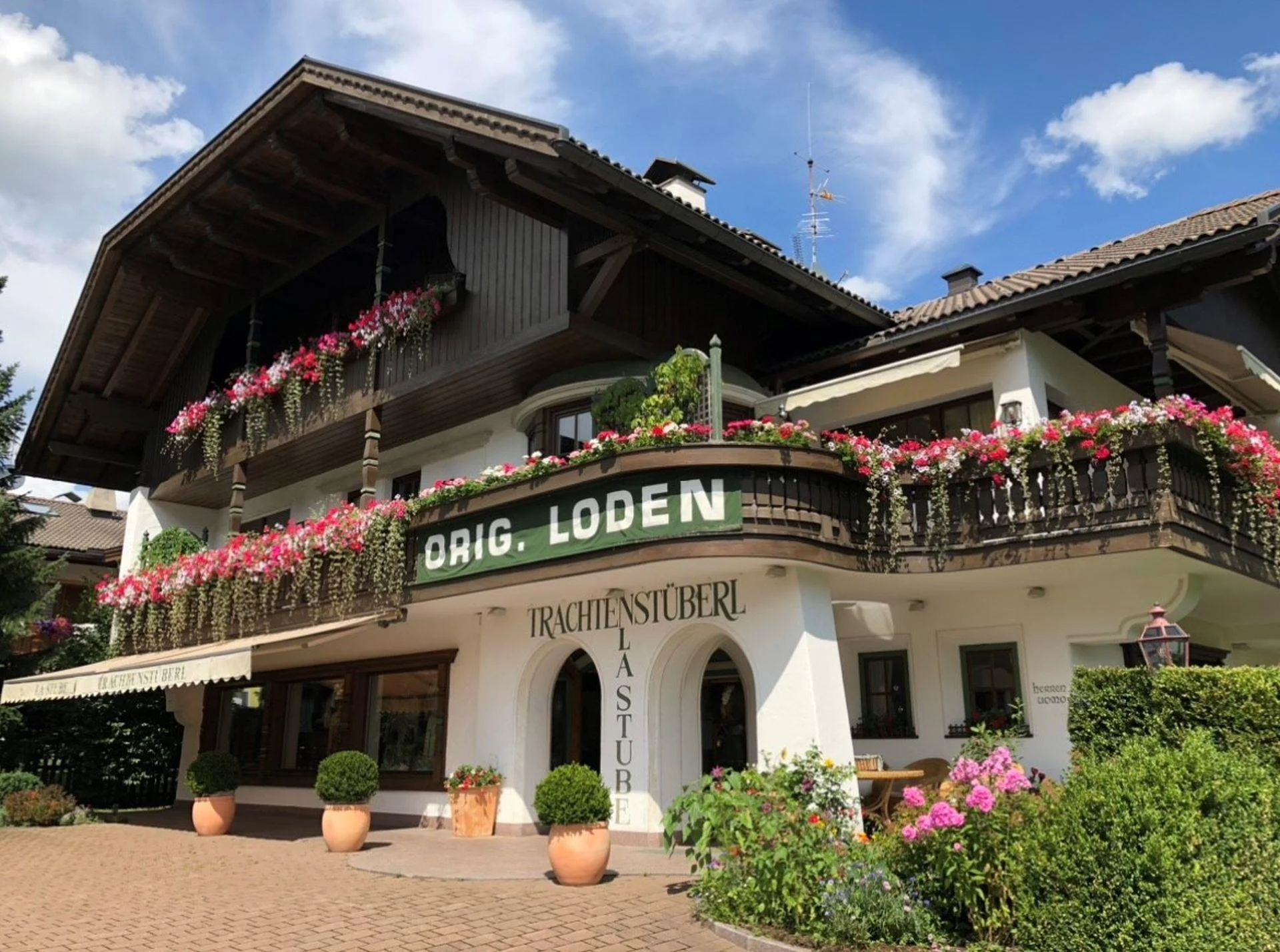 Trachtenstüberl / La Stube Dobbiaco 1 suedtirol.info