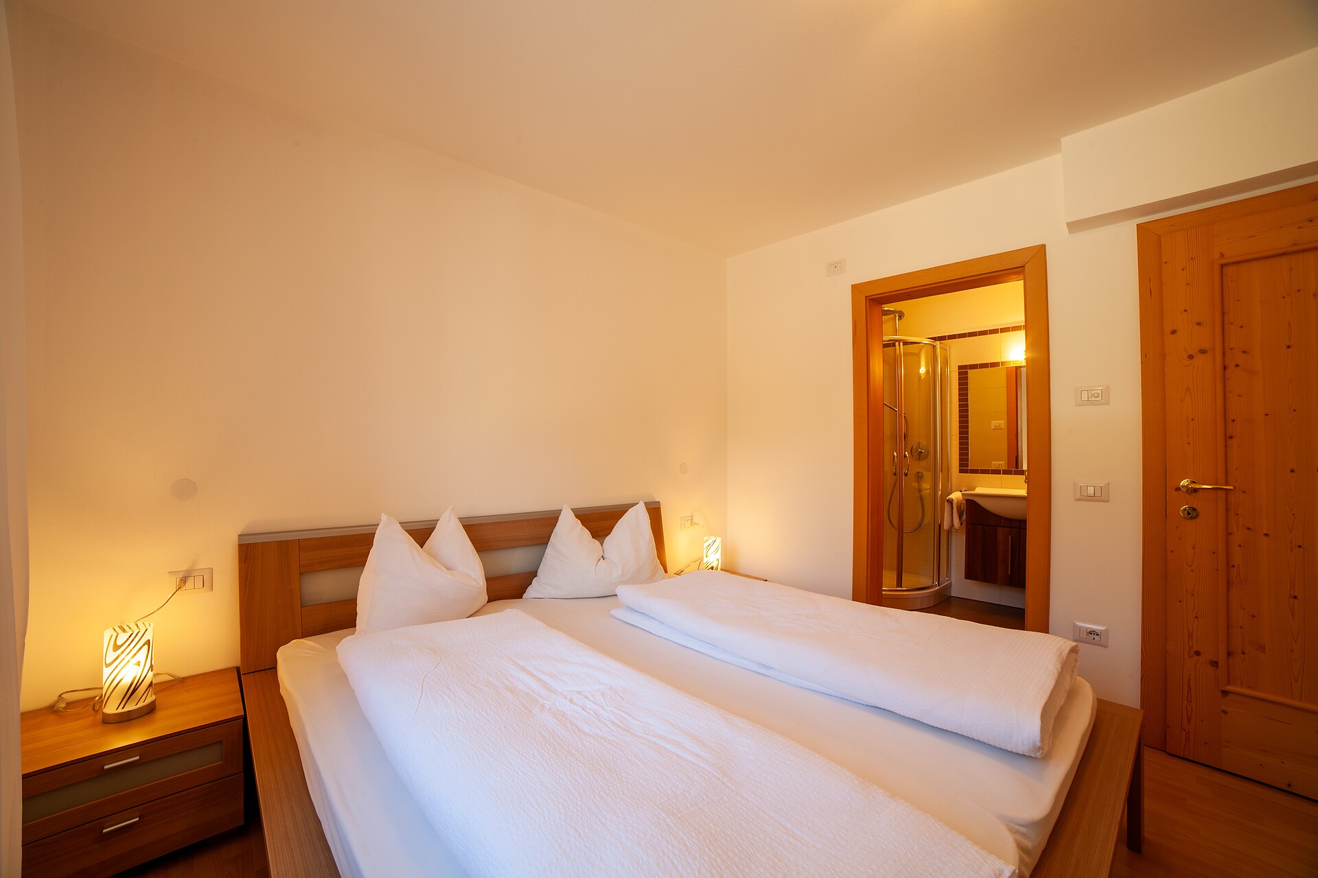 Tannenburg_Alpenrose