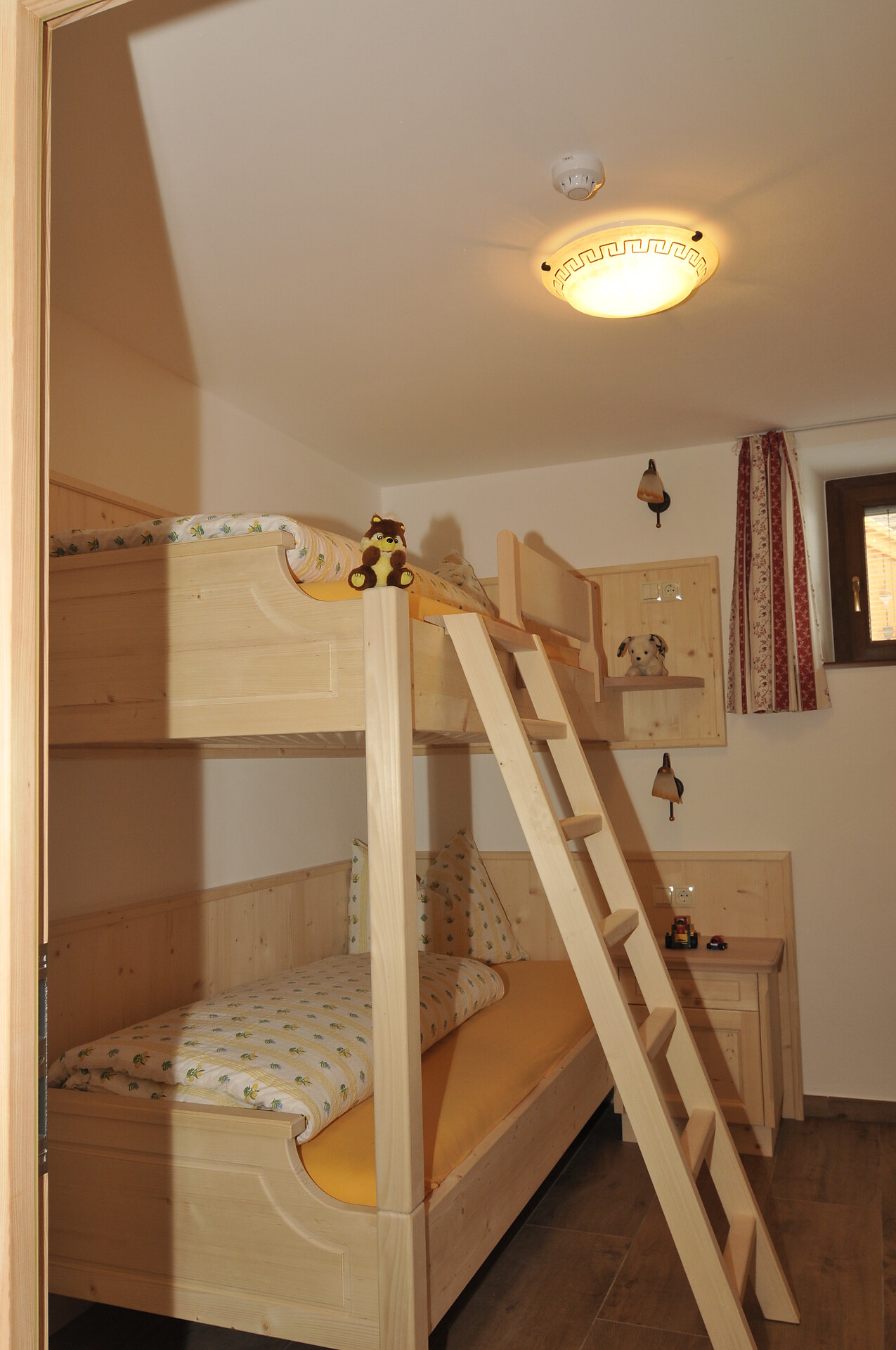 Bedroom; apartment Garten