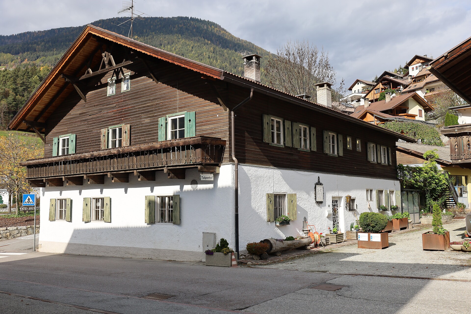 Tulpe Apartments