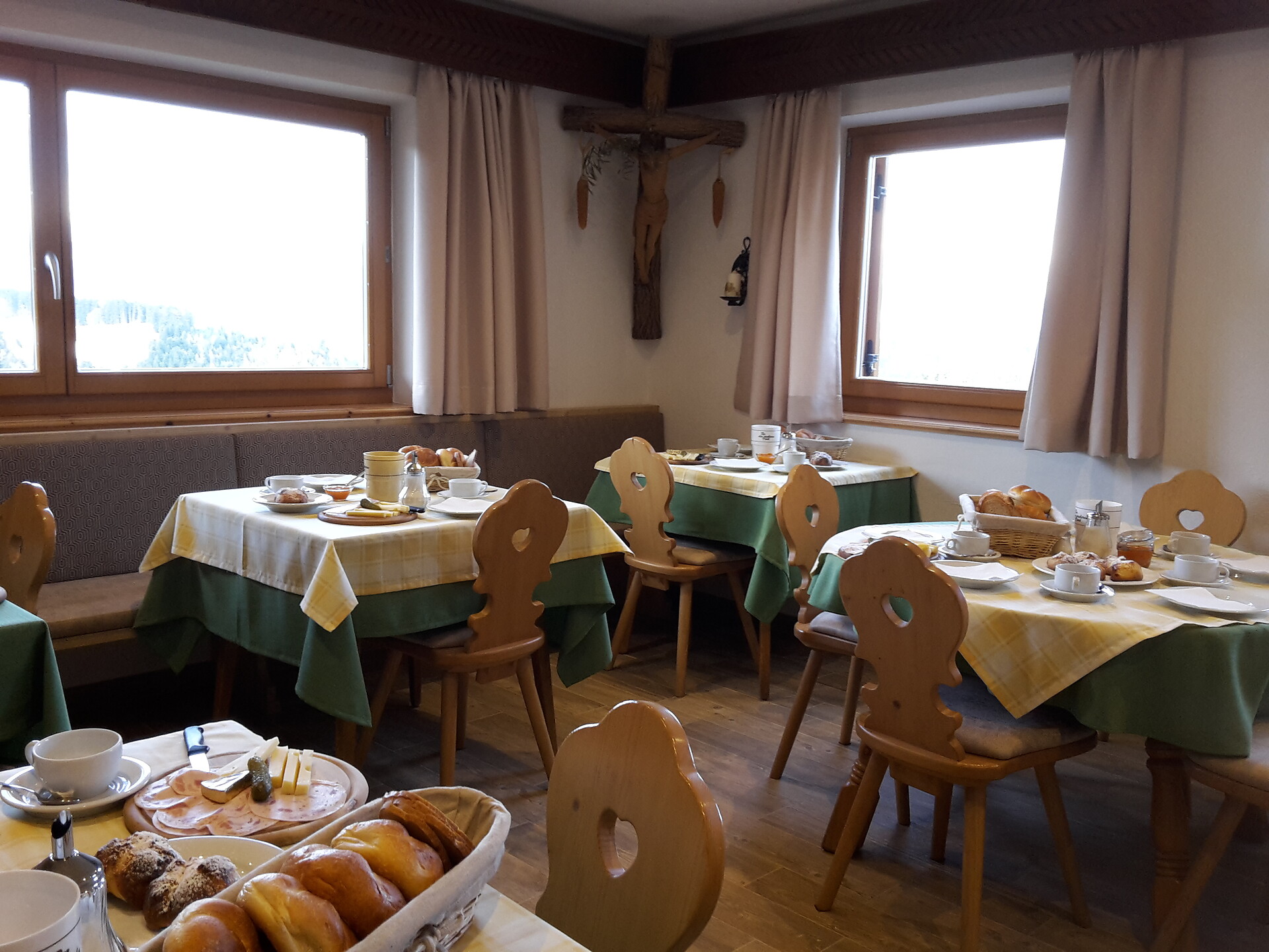Fühstück beim Tratterhof