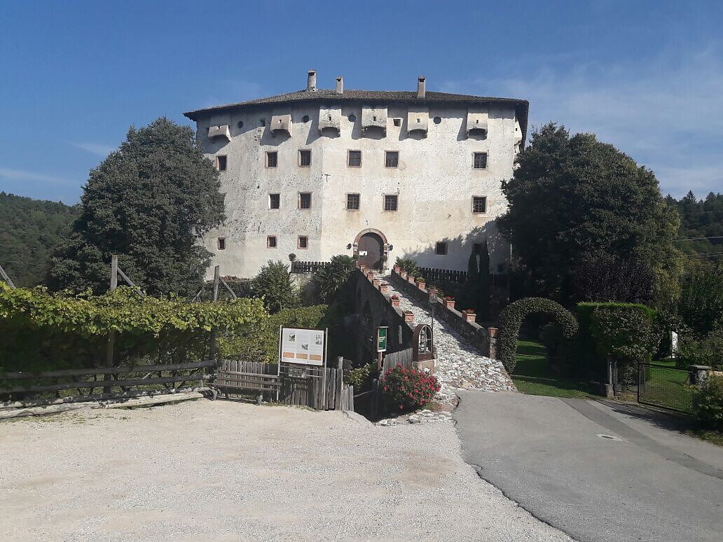 Schloß Katzenzungen in Prissian